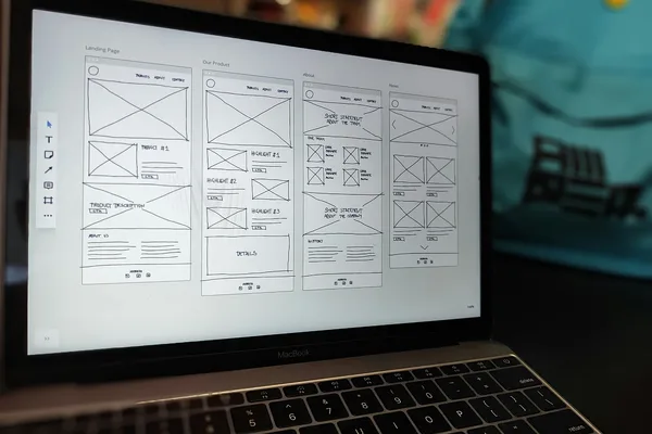 Come Affrontiamo Ogni Progetto di Web Design in Orazen